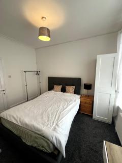 Modern room for short stay in Salford, PLAB Samson - Manchester - 6