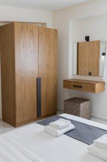 Calma Luxury Suites - Paralia Dionysiou - 6