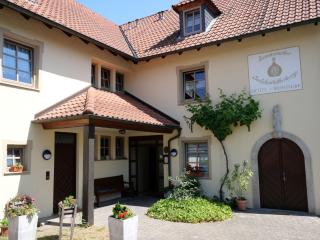 Bocksbeutelherberge - Sommerach - 0