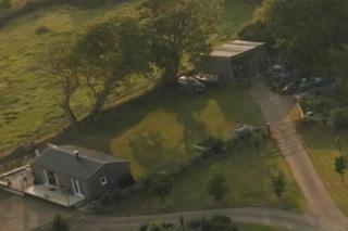 Luxury hot tub lodge in the heart of Pembrokeshire - Haverfordwest - 3