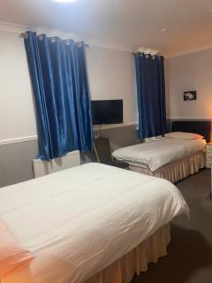 Adelphi Guest House - Douglas - 8