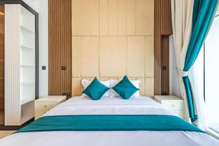 Superhost- 1BR Near Miracle Garden, Pool and Gym, Balcony Arjan - 8