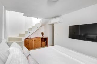Aplotis home - Ermoúpoli - 1