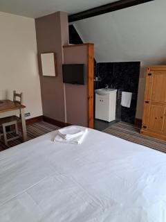 Aaron Accommodation - 3