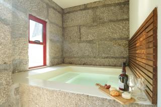Douro Arda House with Pool & Jacuzzi by HostWise - 9