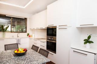 Delux Apartment with Amazing Balcony! - Athene - 1