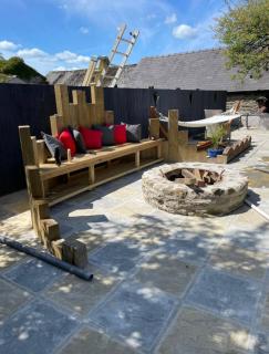 Nordic Nest - Llandowror - 1