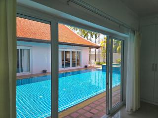 Toongklom Talman Pool Villa 4BR at Pattaya - 9