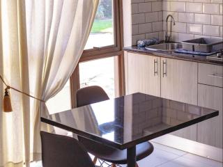 Julinas Guesthouse - 4