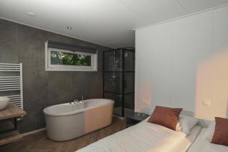 River Lodge Wellnesshuus with whirlpool sauna bathtub and sun shower 2 people - 1