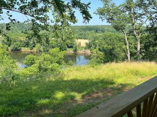 Riverview Cabin on the James - - 1