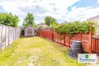 BOURNECOAST: PET FRIENDLY FLAT WITH GARDEN - FM667 - Bournemouth - 2