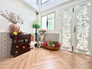 Cherry Blossom Boutique Hotel Entire House Bui Vien - 7