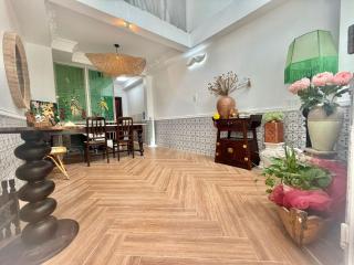 Cherry Blossom Boutique Hotel Entire House Bui Vien - 9