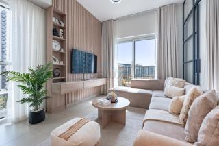 Steps from Dubai Hills Mall, Surrounded by Top-Tier Amenities, and close to Dubai Hills Park and Golf Club, Socio Tower 1, Dubai Hills by Deluxe Holiday Homes - 3