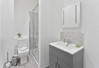 Modern & Cosy Budget 1 Bedroom Flat in Dudley - 7