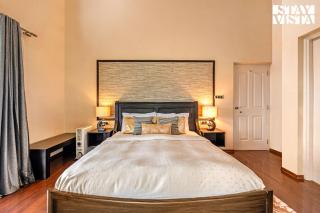 StayVista at Farview Suite Serenity with Lawn - 5