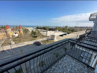 Astara Boulevard 1 -4 - 4