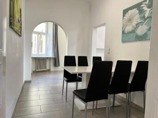 Spacious Vienna 4BR Stay for Friends & Families - 5