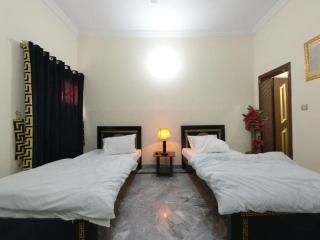 ROOM Cozy Guest Room in Rawalpindi - Perfect GUESTHOUSE - 0
