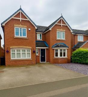 Luxury 3 Bed Retreat with 75 Inch TV, Gym, Sauna, Home Office, Xbox Nintendo Consoles & BBQ - 0