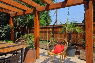 Luxury Tbilisi House with Garden - by Wehost - 7