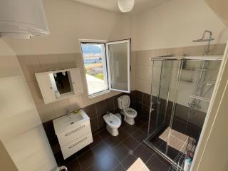 Tomorr View Apartment - Entire Floor with Veranda and Office - Berat - 3