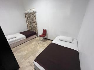 OYO 94708 Bungalow Homestay - 1
