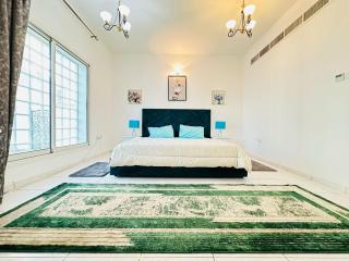 Dubai Al Barsha Villa Fully Furnished Luxury Private Master Room Ensuite Huge Space Deluxe - 0