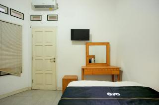 OYO 94690 Twin Kostel - Palembang - 2