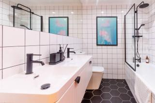 Stunning Chapel Margate Hideaway By Adliv - Margate - 1