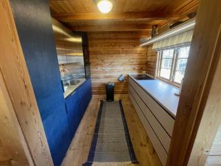 Perfectly Located Timber Cabin For 6-8 Guests - 5
