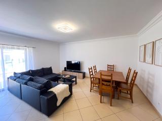 Charming 3-Bedroom Villa with Pool in Albufeira - 6