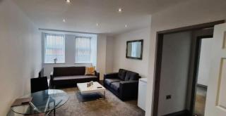 Cosy Executive City Apartment - Doncaster - 2