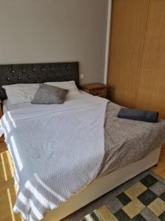Spacious Luxurious Serviced Accomodation - 3