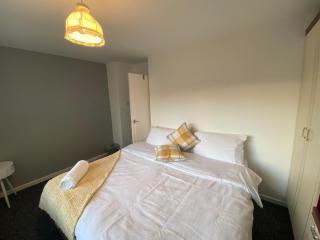 Spacious Luxurious Serviced Accommodation 3 - Warmsworth - 6