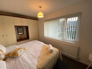 Spacious Luxurious Serviced Accommodation 3 - Warmsworth - 2