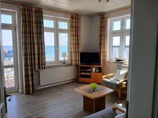 Gaestehaus-Gorch-Fock-Wohnung-6-mit-direktem-Meerblick - 9