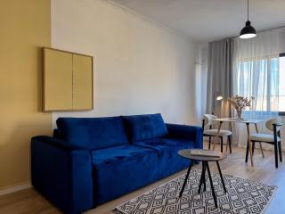 Miq New Boulevard - - 9