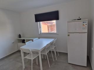 Vir, two bedroom apt with wi-fi, A-C, parking, 600m to the beach - 9