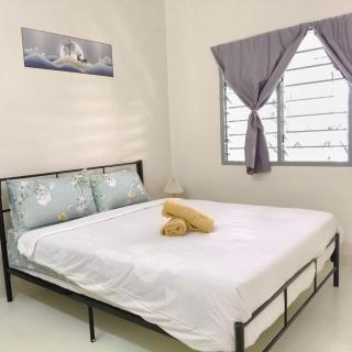 Simee Terrance Cozy Stay - 9