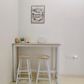 Simee Terrance Cozy Stay - 2