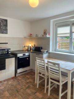 Südstadt-Perle - Haus mit 3 Zimmern, Küche und Garten - 6