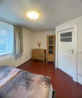 Südstadt-Perle - Haus mit 3 Zimmern, Küche und Garten - 2