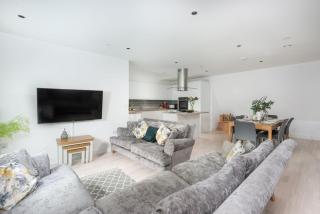 Artemis House - Newquay - 0