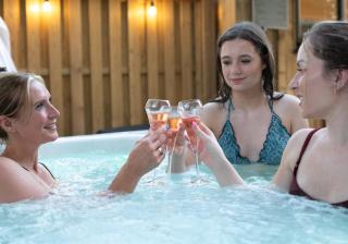 Copper Beech Lodge with Hot Tub, Games Room, Fire Pit - Toppesfield - 4