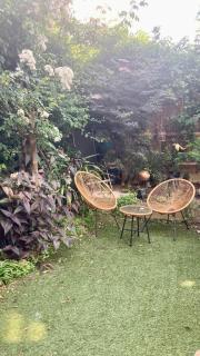 Arty Parkside Home & Garden 500m to Zone 2 Tube - 6