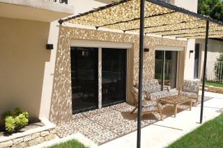 Air-conditioned villa heated pool Alpilles, sleeps 8 LS1-456 - 3
