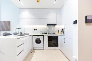 Bloomfields Modern 1Br Binghatti Onyx - 1