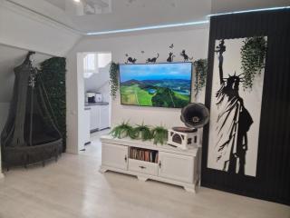 The Oasis - Retro Modern Vogue - 0